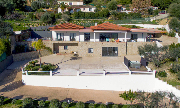 Ventes - Villa prestige sur les hauteurs - Villa/Maison - AJACCIO